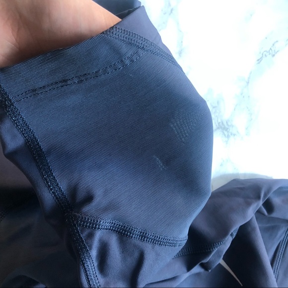 Nike Cropped Leggings - Picture 2 of 8